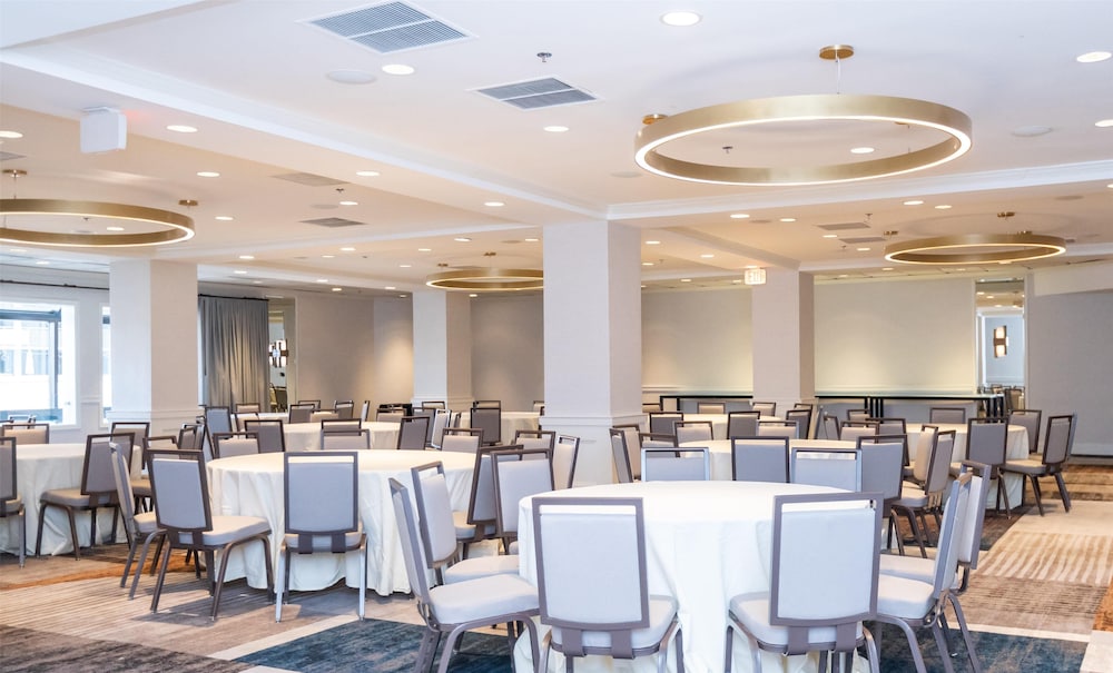 Hilton Arlington National Landing - photo 110