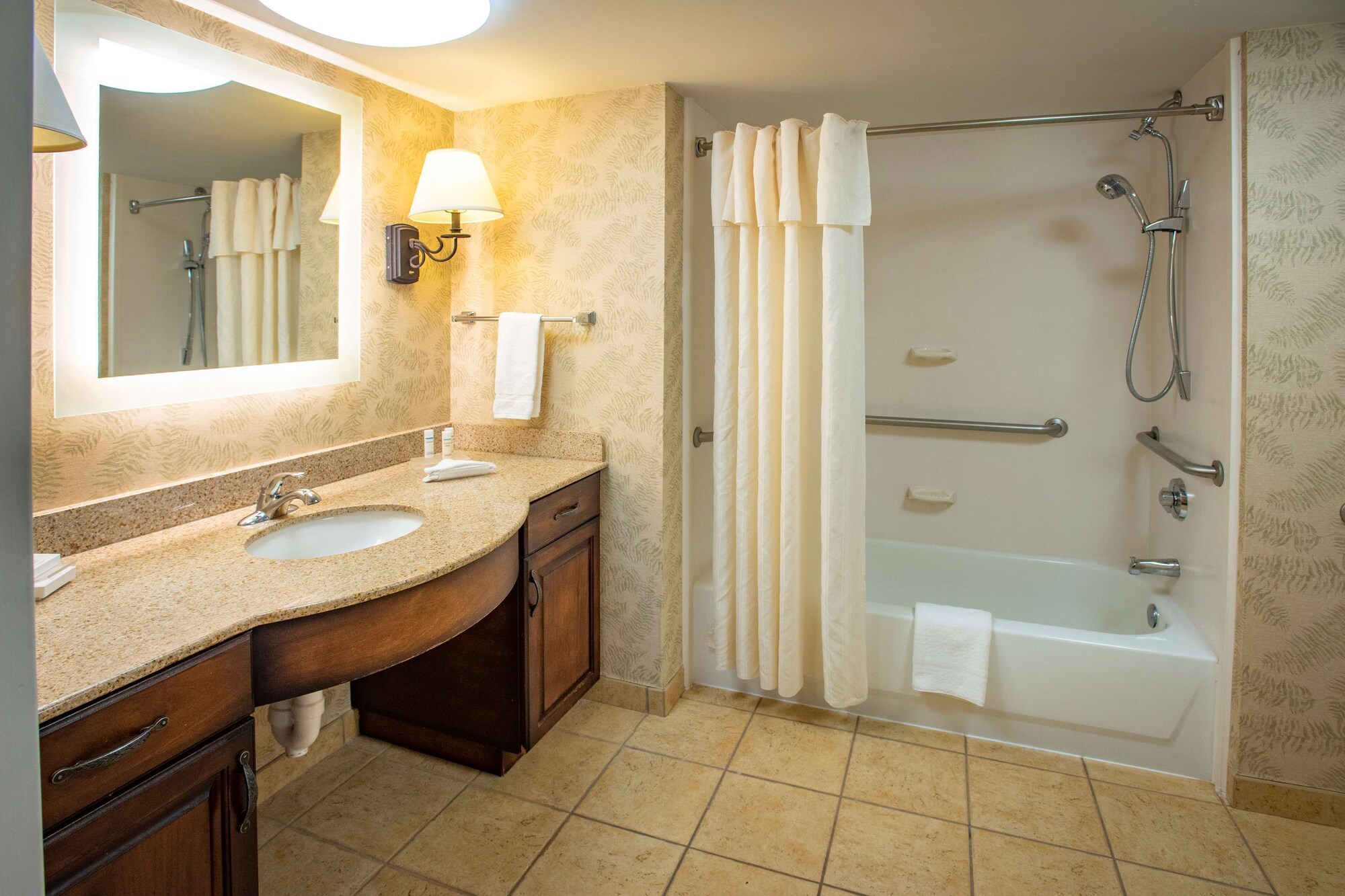 Homewood Suites by Hilton Pensacola Arpt - photo 4
