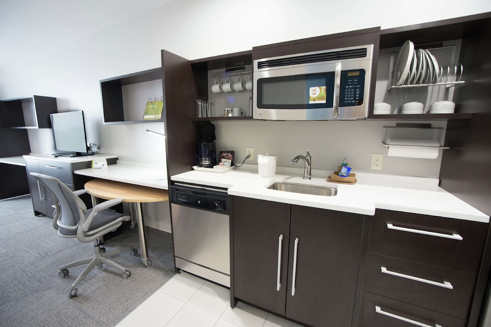 Home2 Suites by Hilton Tulsa Hills - photo 9