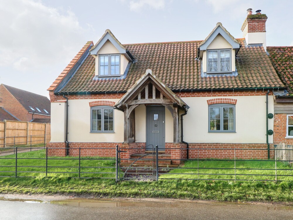 Hillside Cottage — 4-Star Luxury Hotel in Beeston, United Kingdom