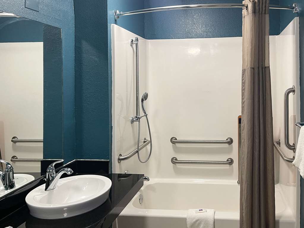 Motel 6 Memphis TN Downtown - photo 15