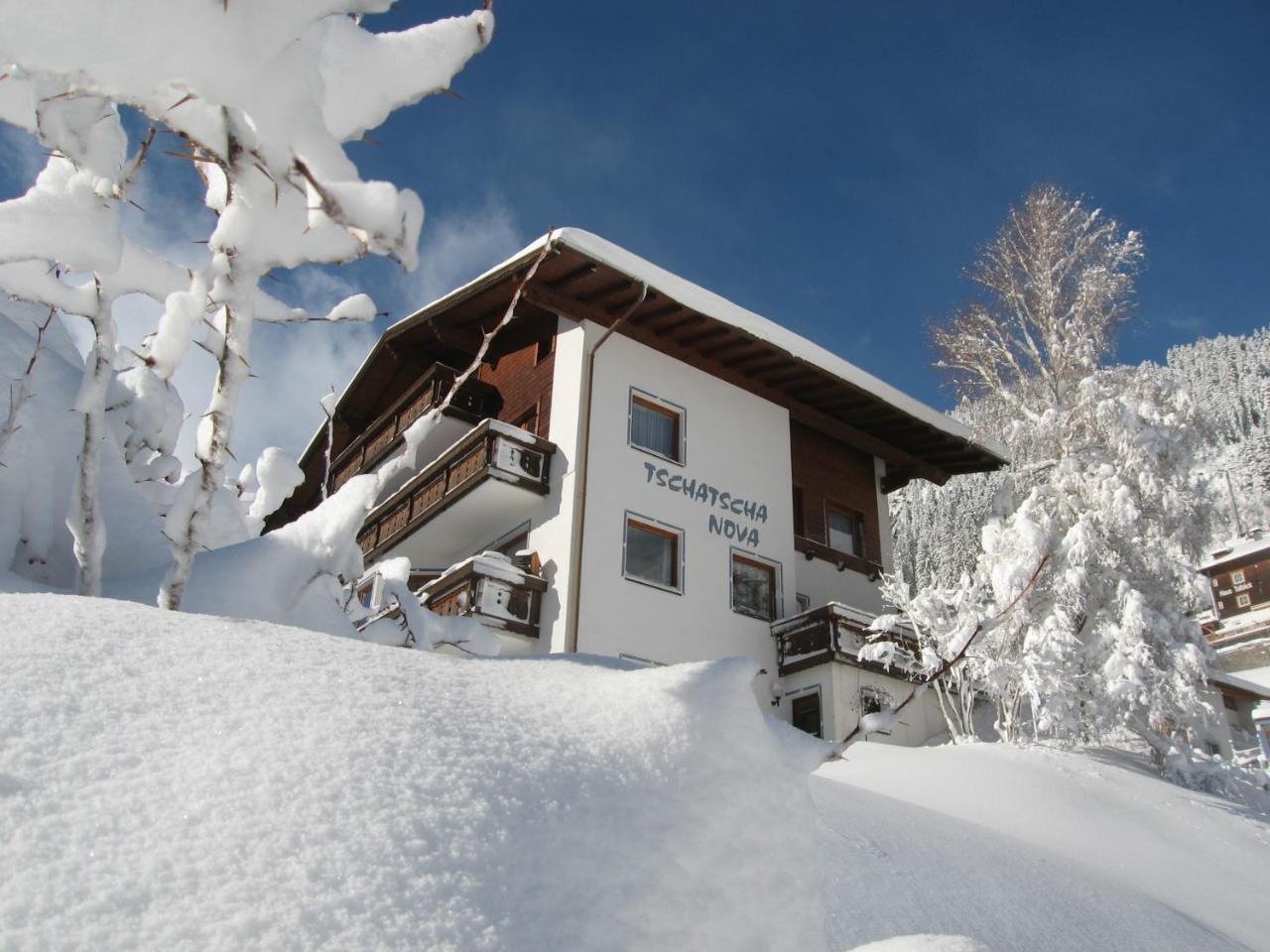 Tschatscha Nova — 4-Star Luxury Hotel in Kappl, Austria