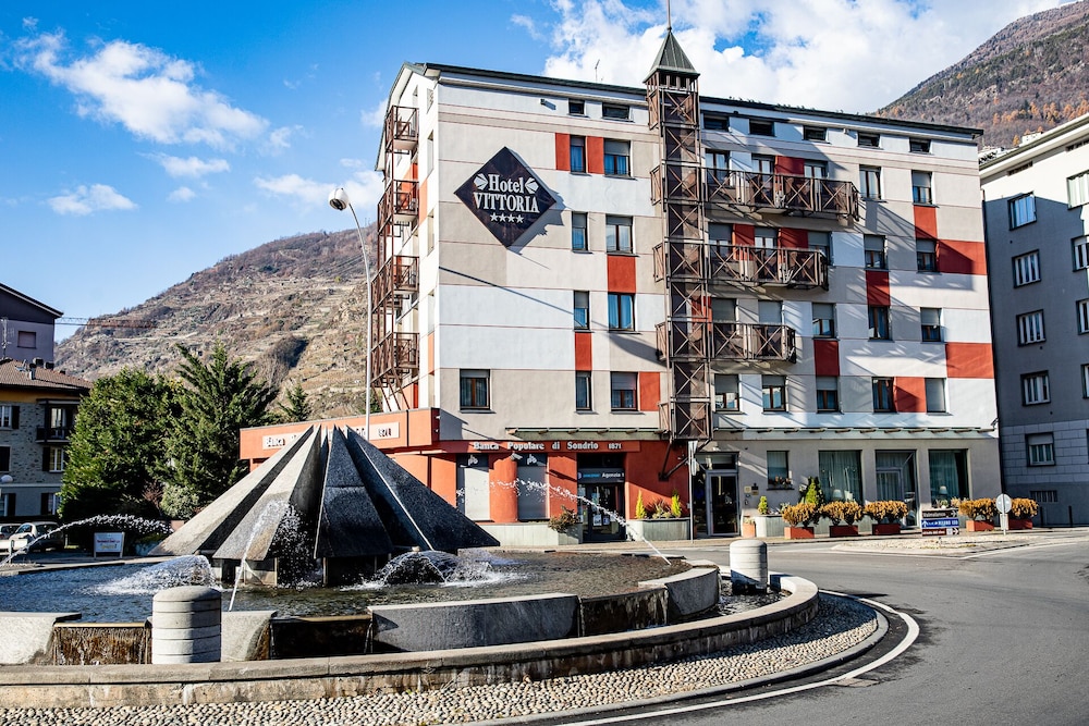 Vittoria — hotel in Sondrio