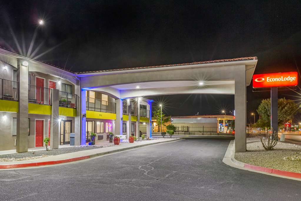 Econo Lodge West Coors Blvd - photo 42