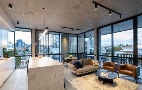 Alfred & Turner Apartments Luxury 2 Bedroom Condos in the heart of the Valley — 4-Star Luxury Hotel in Brisbane, Australia