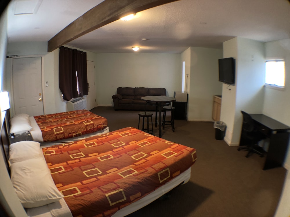Tower 64 Motel & RV - photo 66