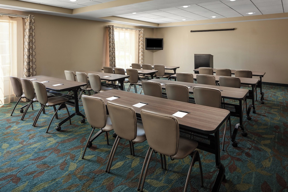 Candlewood Suites Omaha Airport by IHG - photo 29