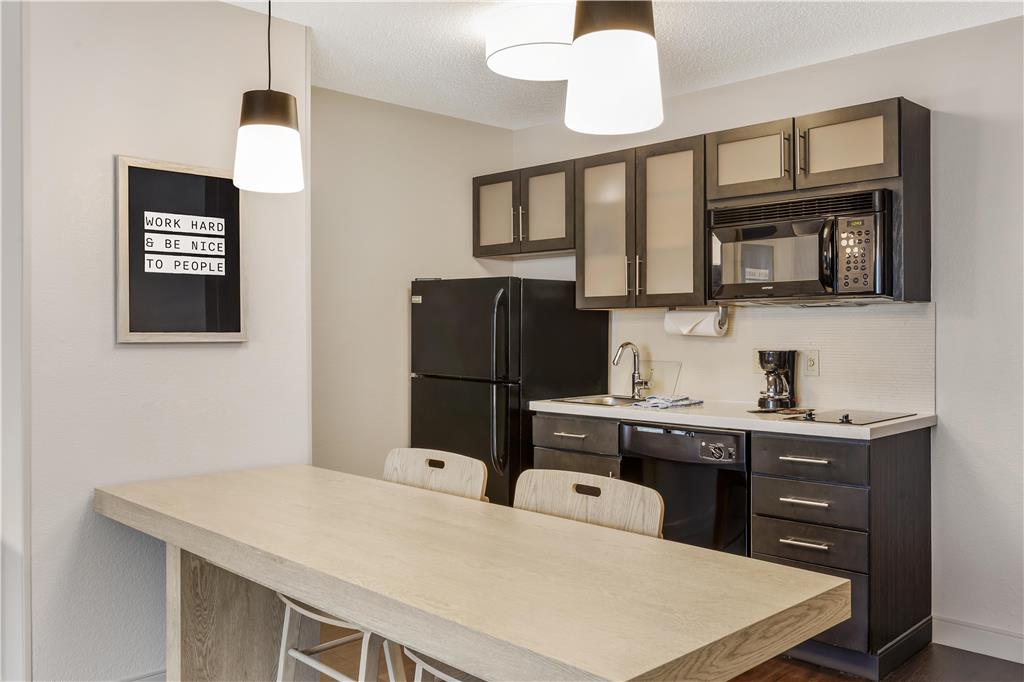 Sonesta Simply Suites Boston Burlington - photo 23