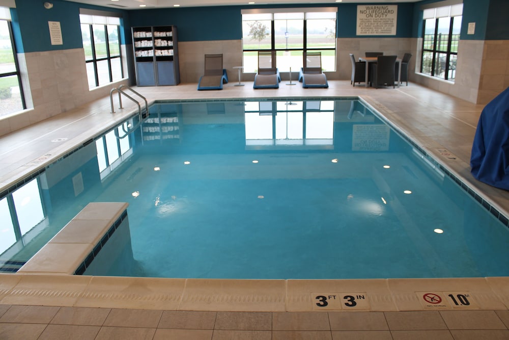 Hampton Inn & Suites Pekin Peoria Area - photo 18