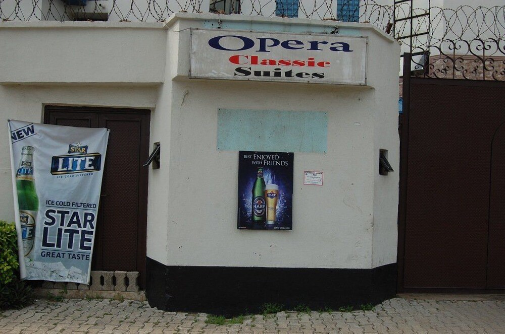 Opera Classic Suite Limited