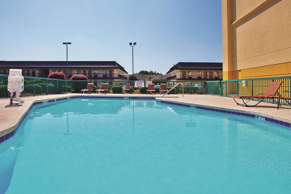 La Quinta Inn & Suites by Wyndham Florence - photo 42