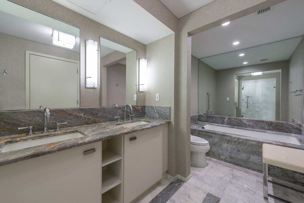 Private Residences at Conrad by LRMB - photo 10