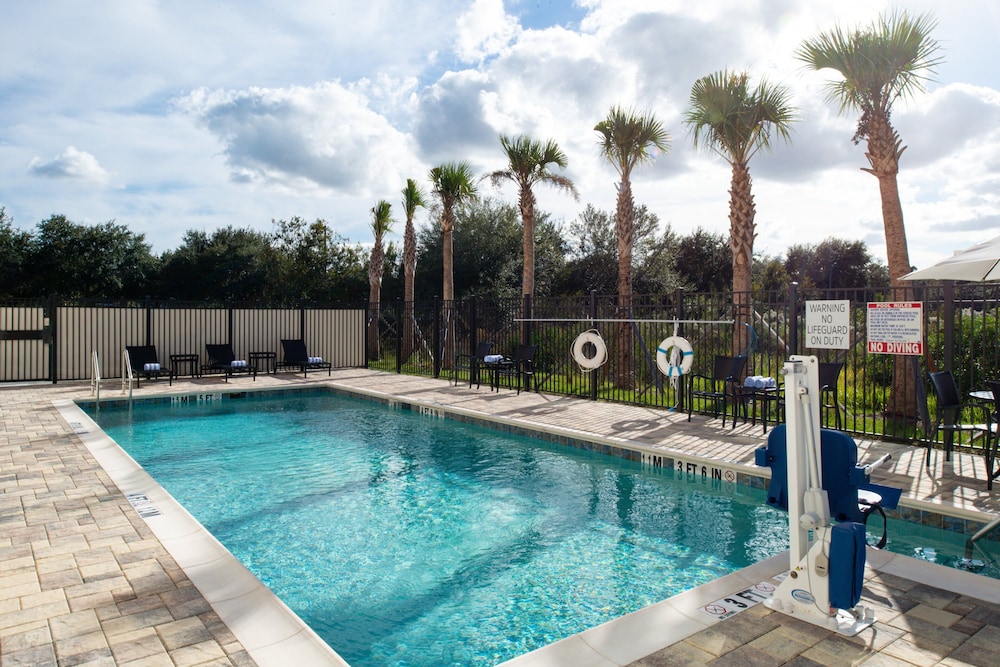 Holiday Inn Express Orlando South Park by IHG - photo 44