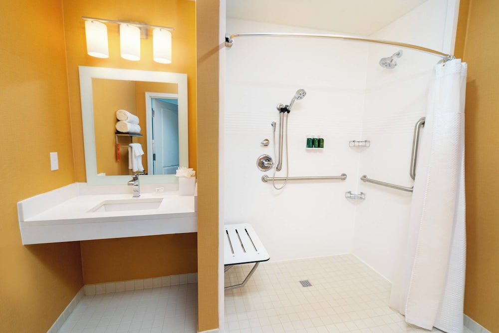 TownePlace Suites by Marriott Irvine Lake Forest - photo 22