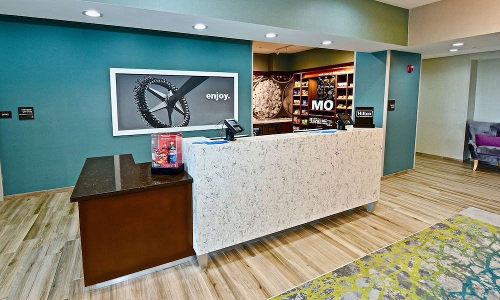 Hampton Inn Kirksville - photo 19