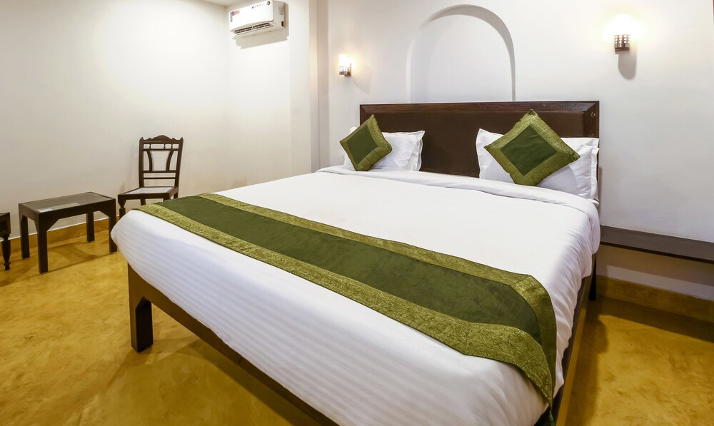 Treebo Trip Celebriti@Arpora in Baga, India