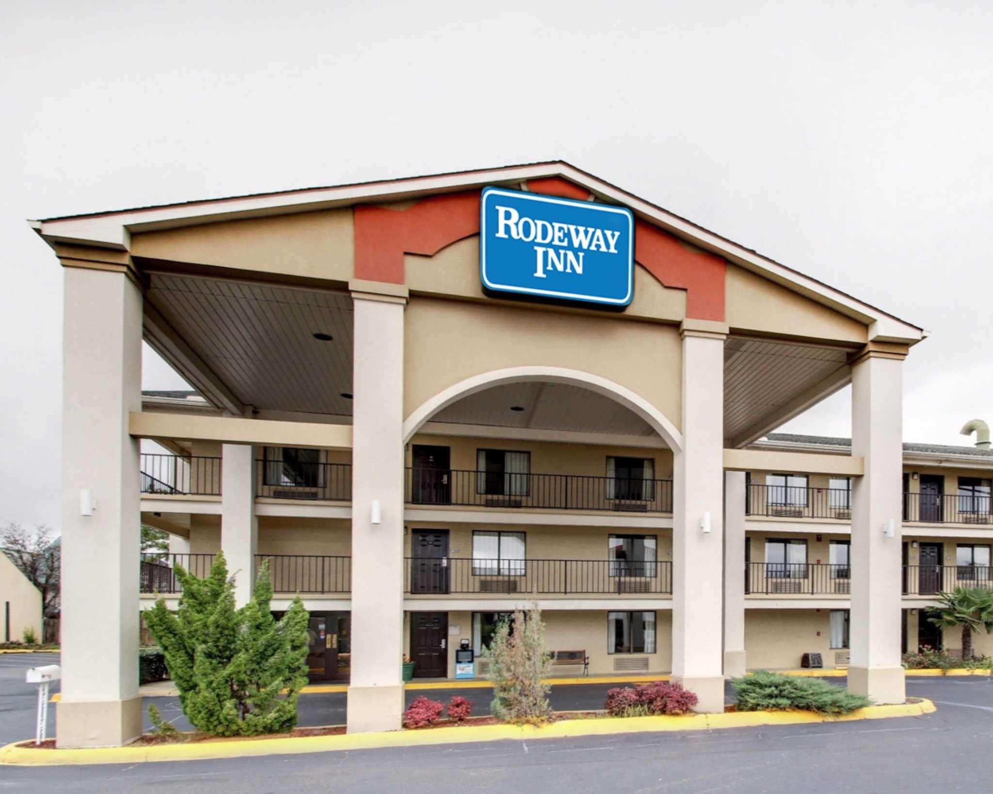 Rodeway Inn North - photo 2
