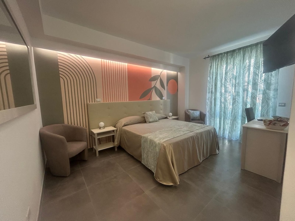 Eolia Rooms Lipari — 4-Star Luxury Hotel in Lipari, Italy