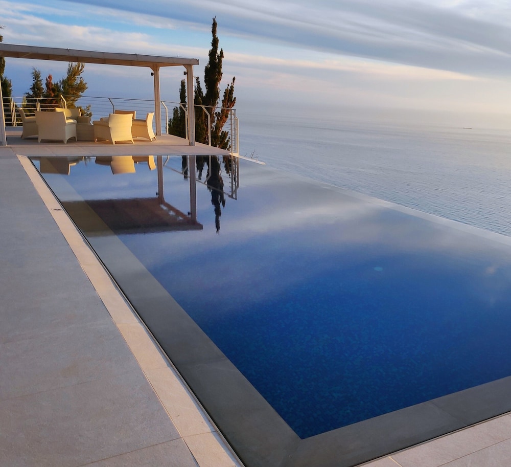 Okeanos Luxury Villas Resort in Lefkada, Greece