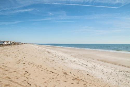 Jerseys Shore by Oak Island Accommodations - photo 39