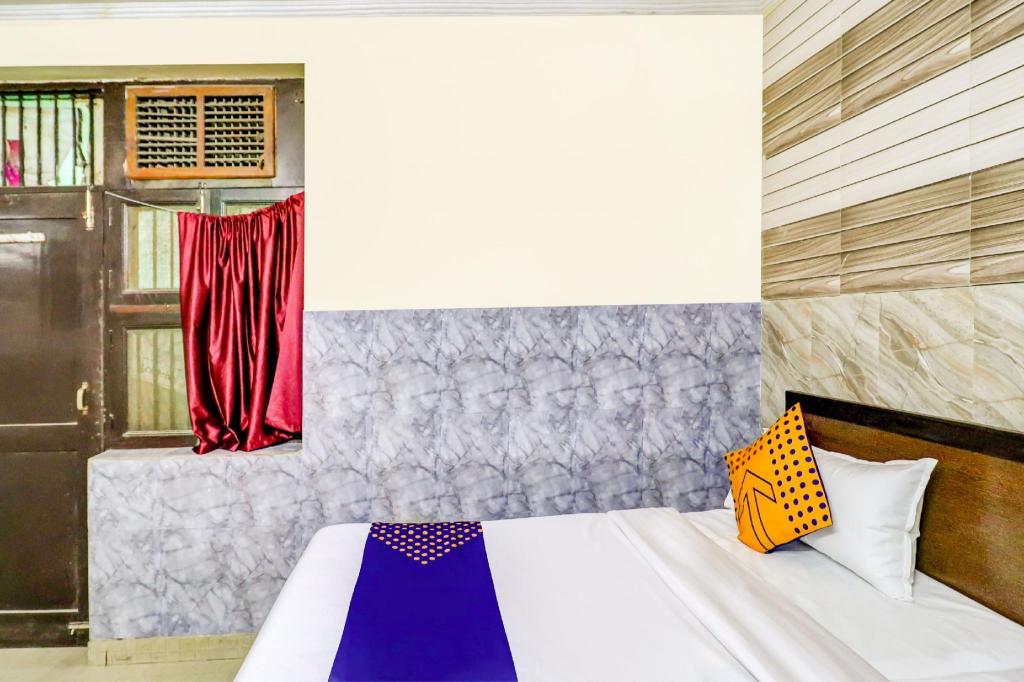 SPOT ON Maa Gyatri guest house
