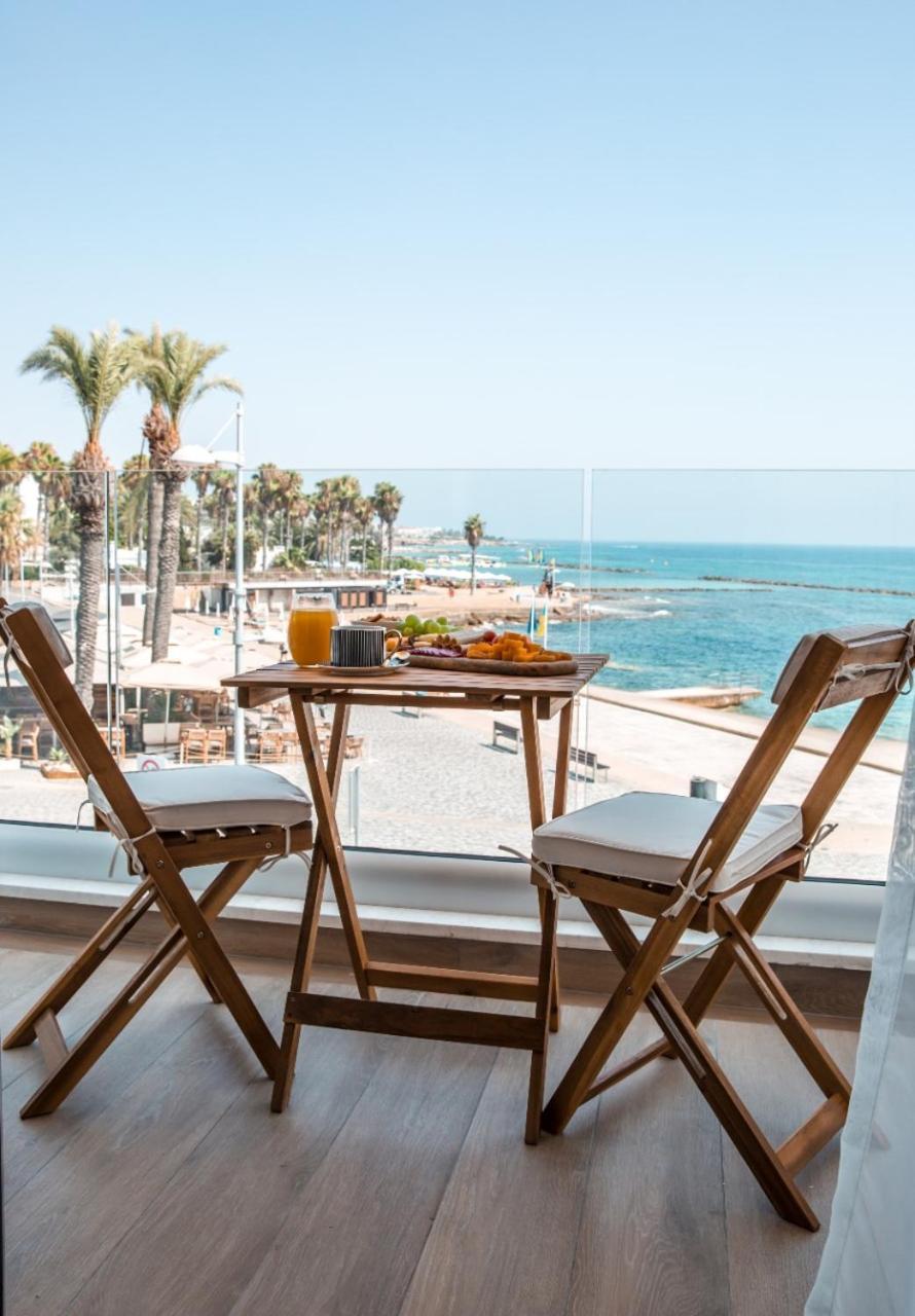 COSea Living: SeaSide Luxury Suite in Harbour 107A