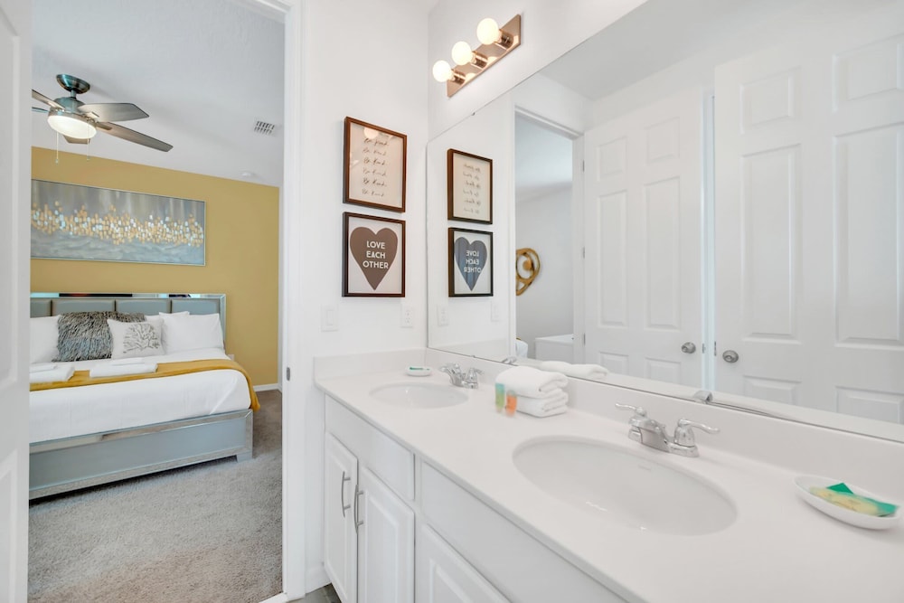 New Decor With Mickey Nemo Tinkerbell & Star Wars Rooms Private Pool and Game Room - photo 42