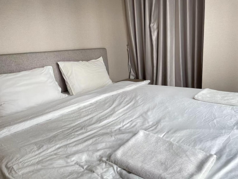 Comfy condo near BTS Asoke