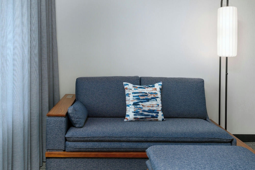 Courtyard By Marriott Danbury - photo 15
