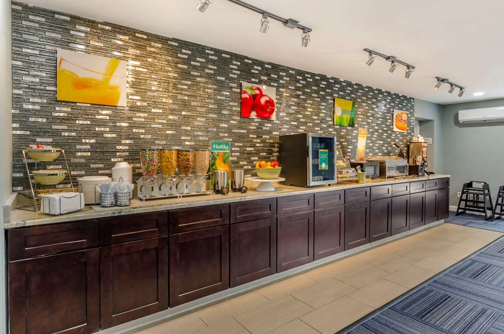 Quality Inn Verona Staunton North - photo 21