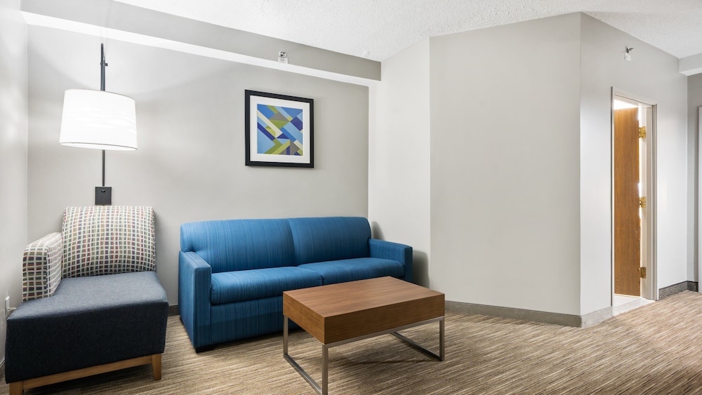 Holiday Inn Express Hotel & Suites Bad Axe by IHG - photo 32