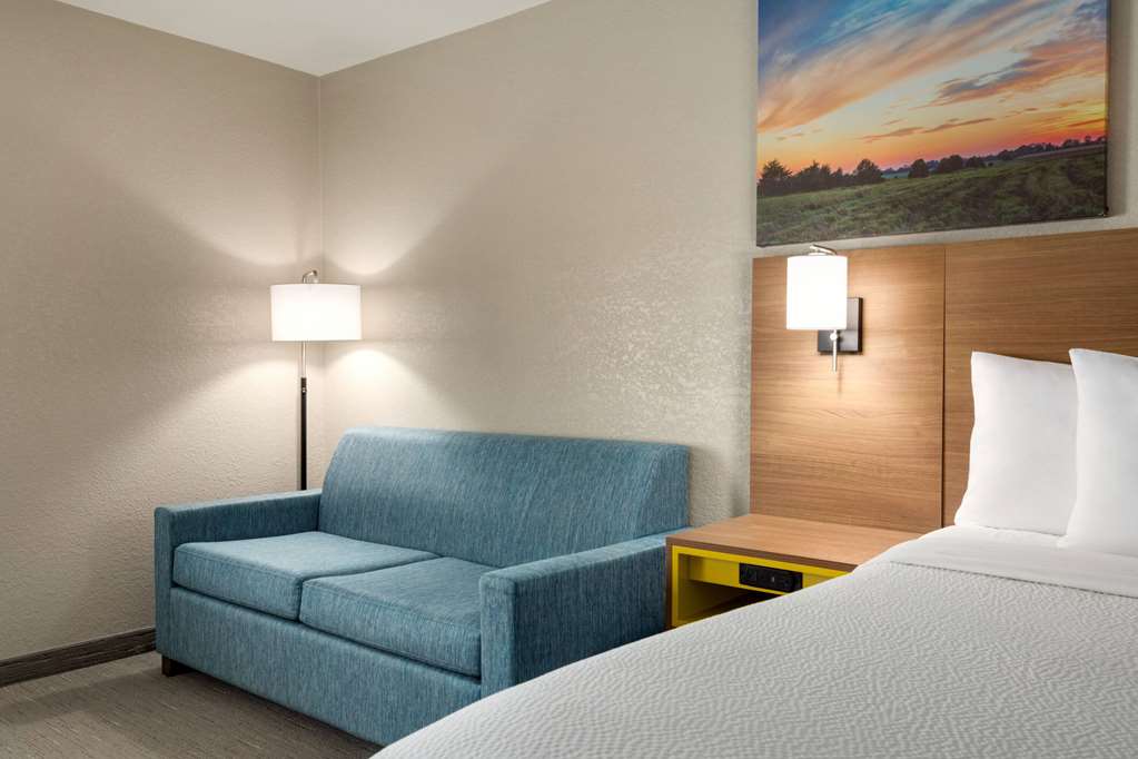 Days Inn by Wyndham Hillsboro - photo 11