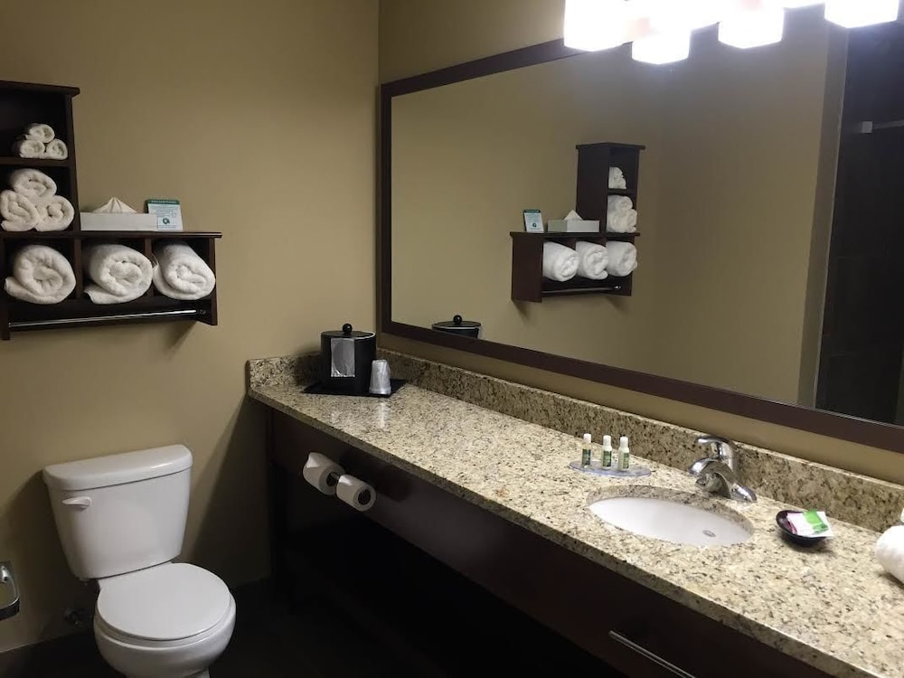 GrandStay Delano - photo 12