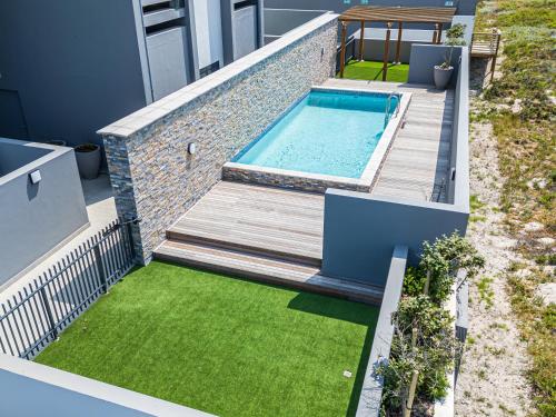 Luxury Beachfront Penthouse in Blouberg 402 Azul
