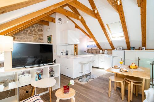 Old Town Historical Residence Apartment