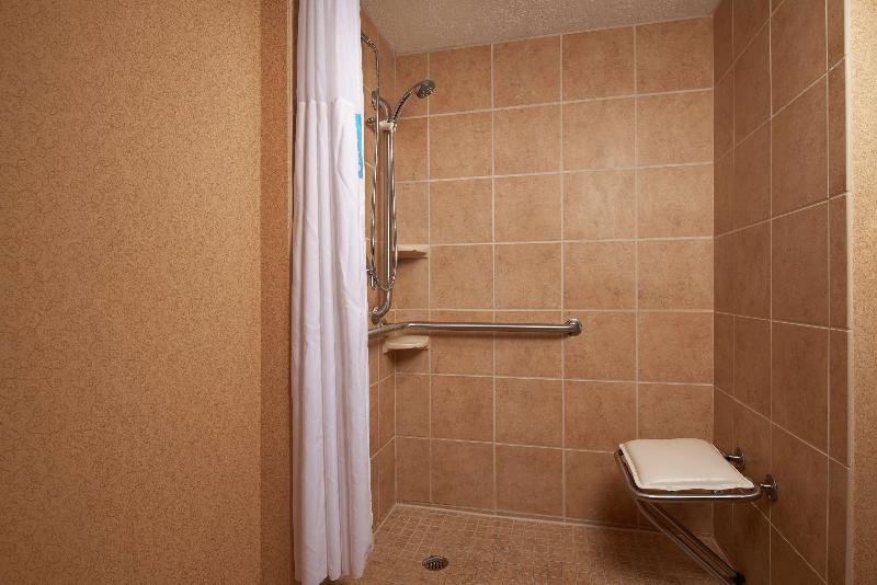 Hampton Inn by Hilton Youngstown West I 80 - photo 10