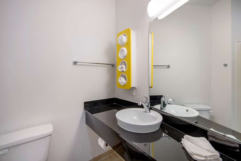 Motel 6 Channelview TX - photo 21