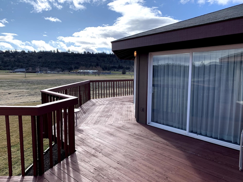 Smith Rock Resort - photo 19