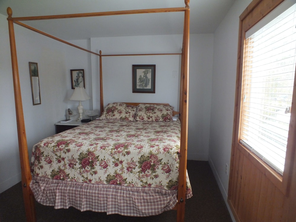Scarborough Inn - photo 16
