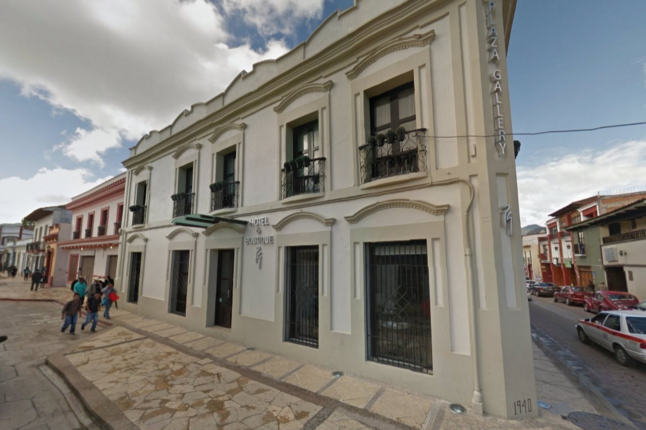 Plaza Gallery Hotel and Boutique