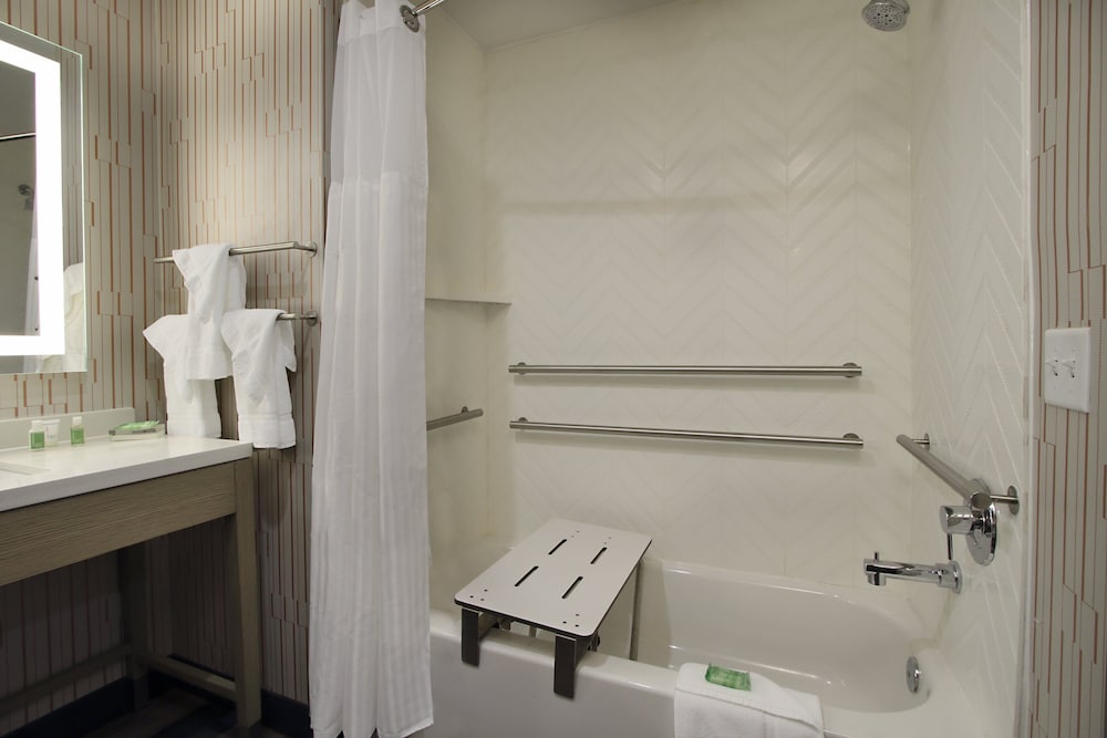 Holiday Inn Hattiesburg North by IHG - photo 10