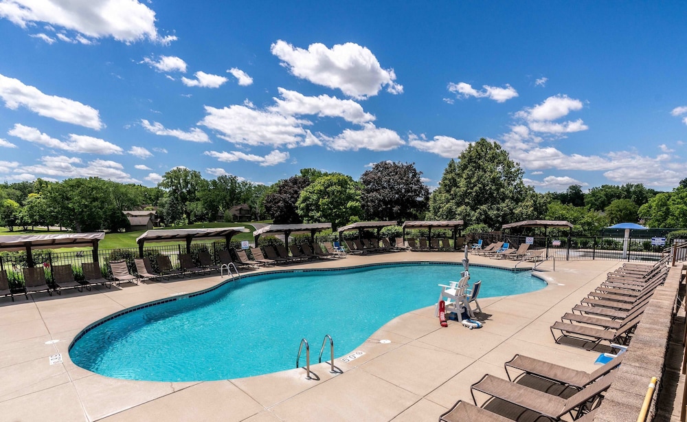 Summerset at Abbey Springs 3 BDR Steps to Beach — hotel in Fontana