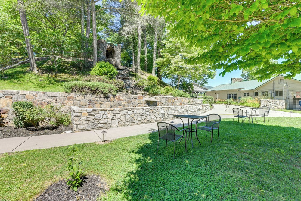 Bryson City Cabin in Smoky Mtn W resort Amenities - photo 36