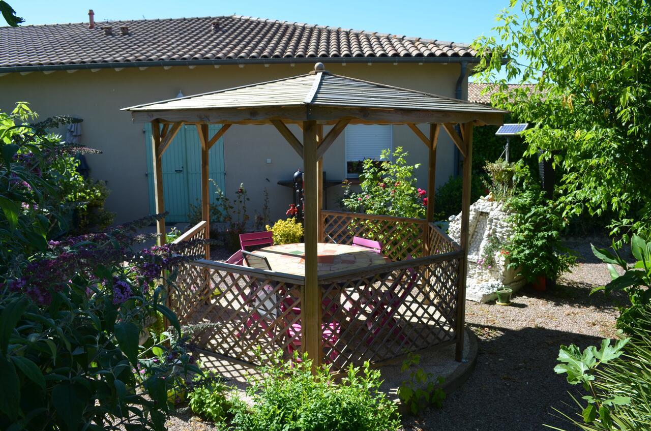 Gites de Madame — hotel in Beaumont-De-Lomagne