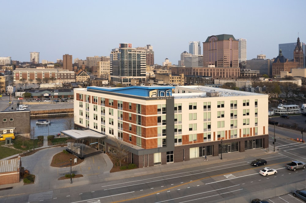 Aloft Milwaukee Downtown - photo 59
