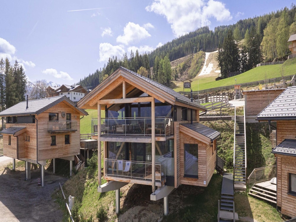 Chalet With Panoramic Sauna — 5-Star Luxury Hotel in Schladming, Austria