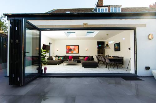 Rounton Villa by Luxury Travel Emporium Hot Tub Sea Views Parking