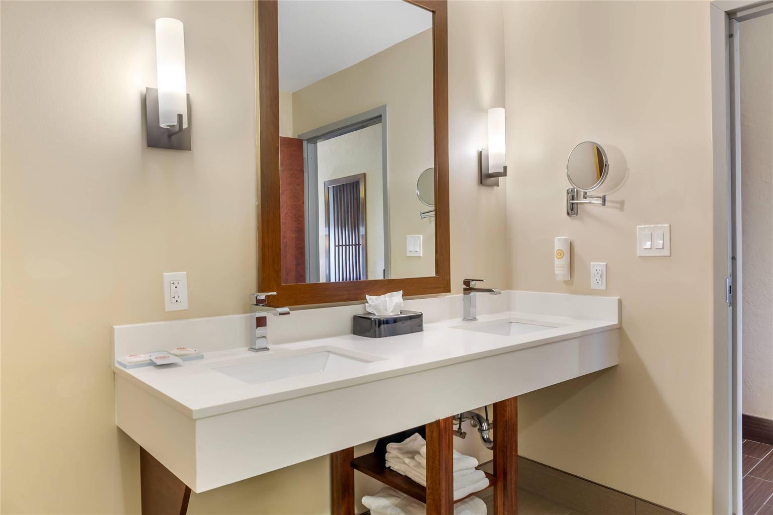 Comfort Suites Florence Cincinnati South - photo 16