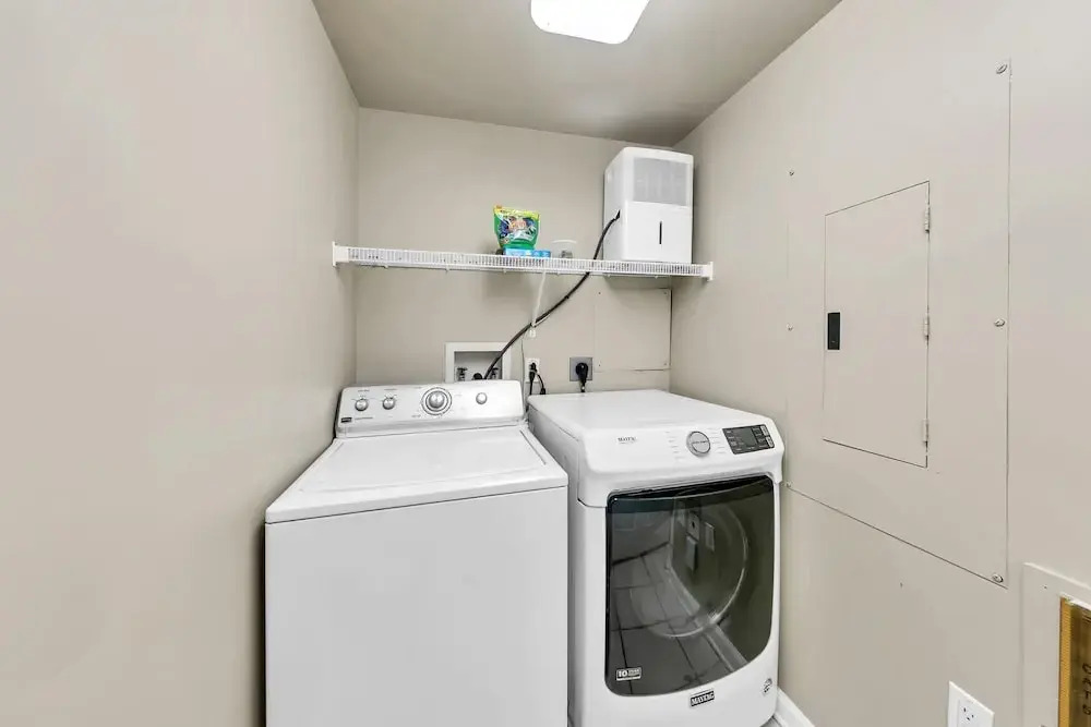 Silver Beach Towers Penthouse106e - photo 25