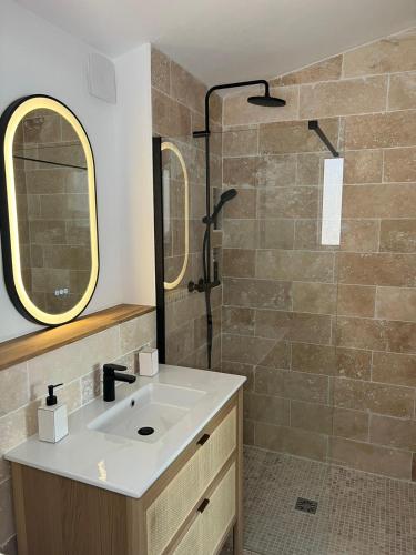 Great Room 29 in Merignac, France